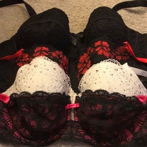 $160 expensive bras lot includes 4 38DDD 38DD